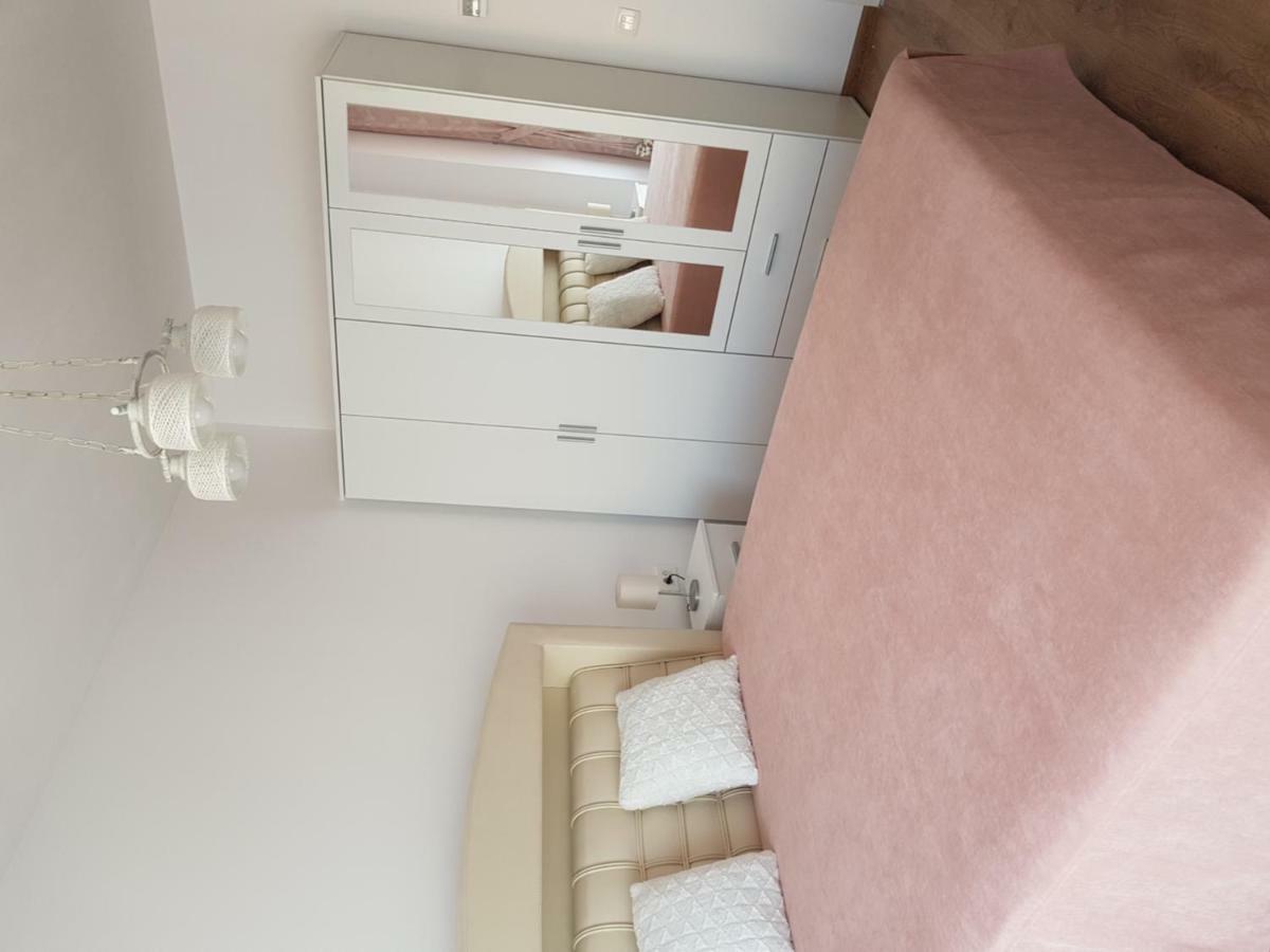 Apartament Monadin 3 Braşov Exterior foto