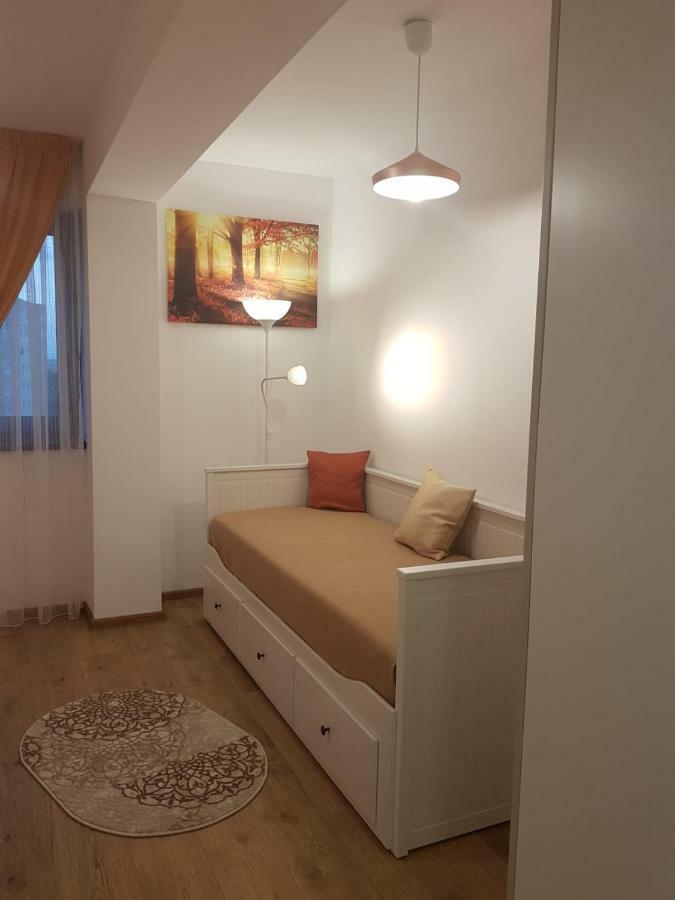 Apartament Monadin 3 Braşov Exterior foto