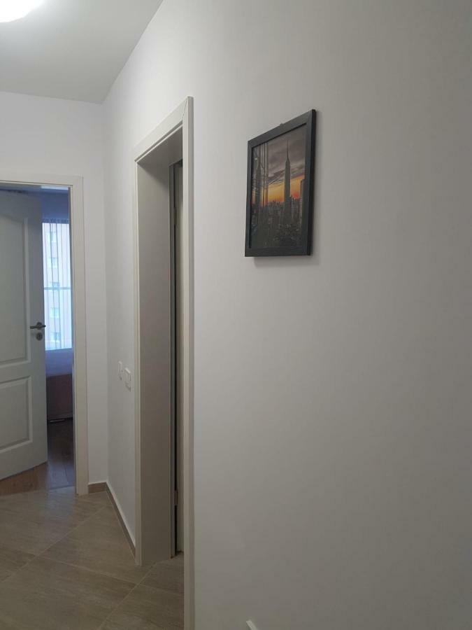 Apartament Monadin 3 Braşov Exterior foto