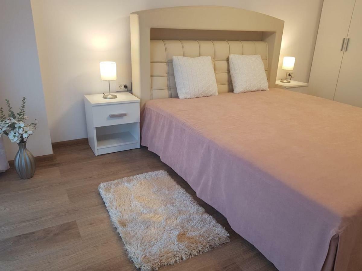 Apartament Monadin 3 Braşov Exterior foto