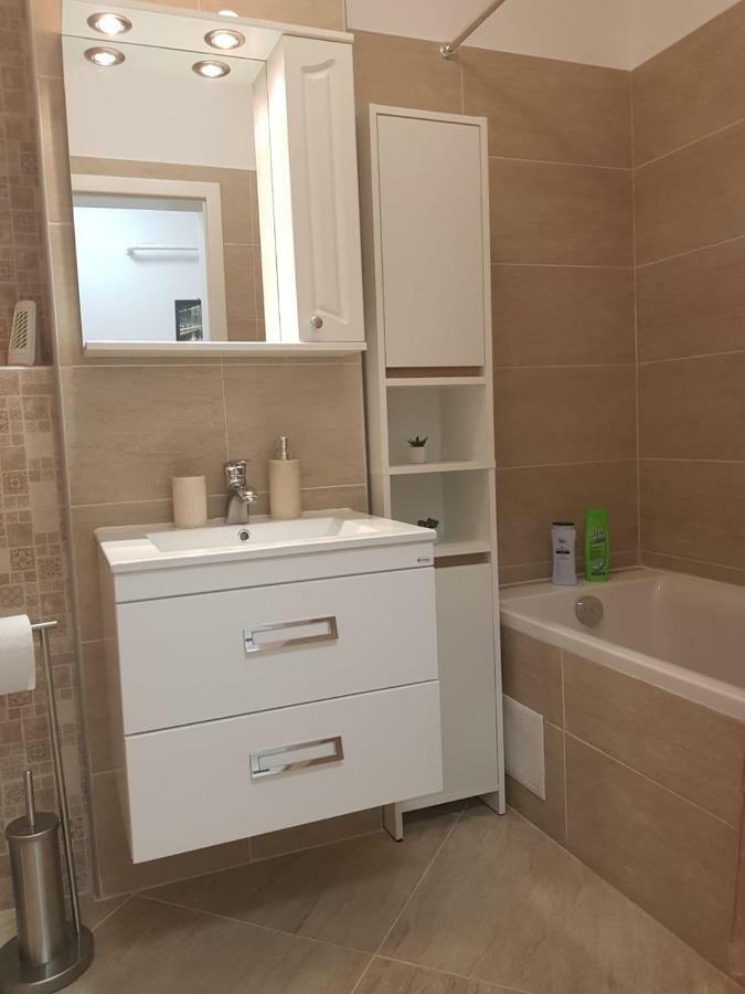 Apartament Monadin 3 Braşov Exterior foto